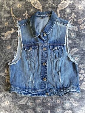 American Eagle Outfitters Distressed Blue Denim Vest size L